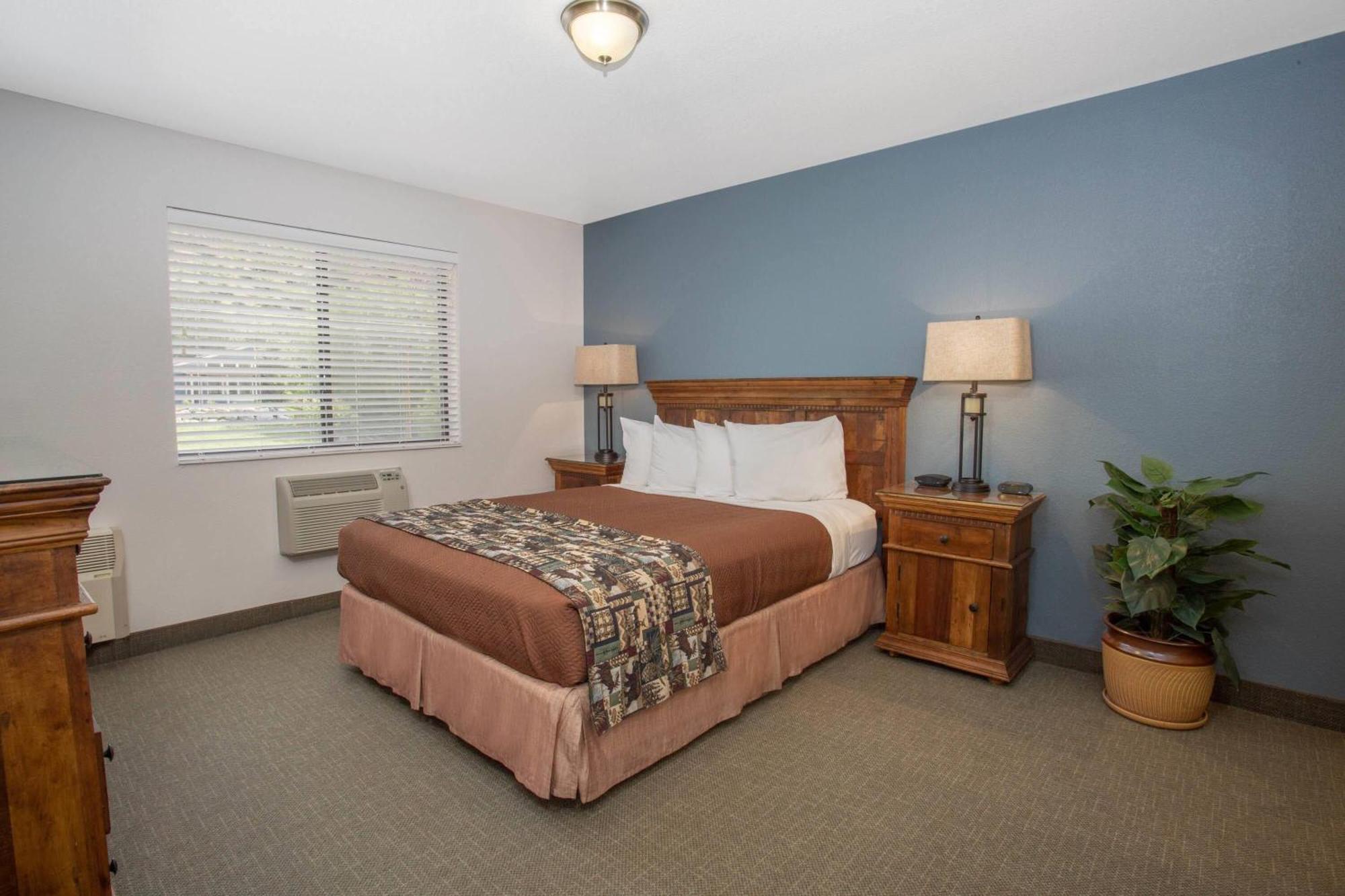 Travelodge By Wyndham Gardiner Yellowstone Park North Entr Exterior foto
