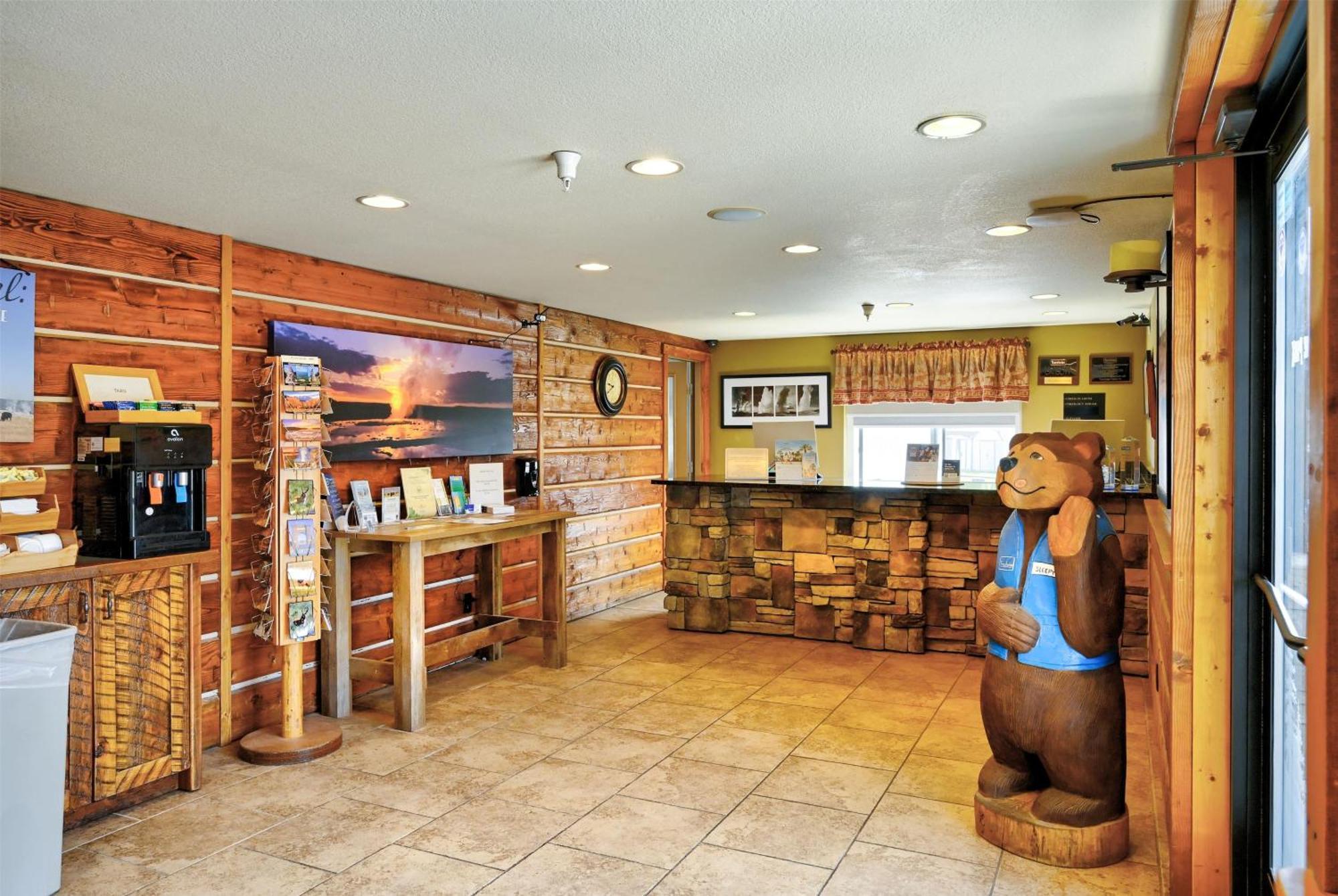 Travelodge By Wyndham Gardiner Yellowstone Park North Entr Exterior foto