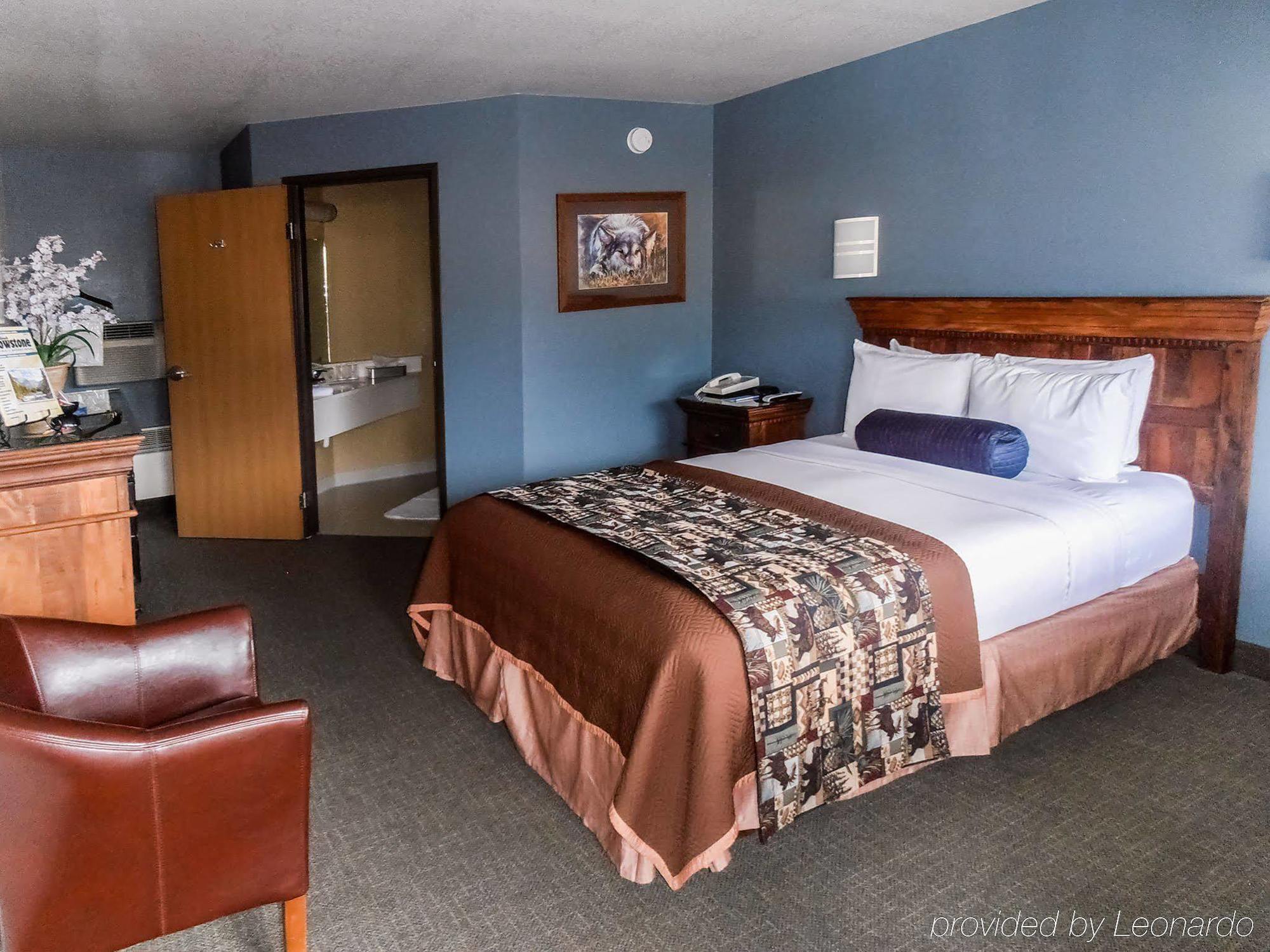 Travelodge By Wyndham Gardiner Yellowstone Park North Entr Exterior foto